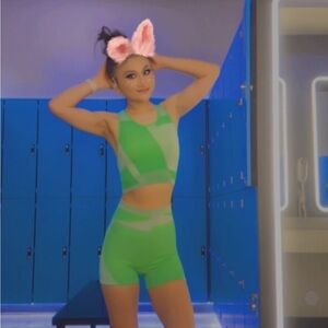 video included📌 Activewear Set / workout sport bra & short